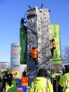 ROCKU_rock_wall_Christchurch_1.jpg