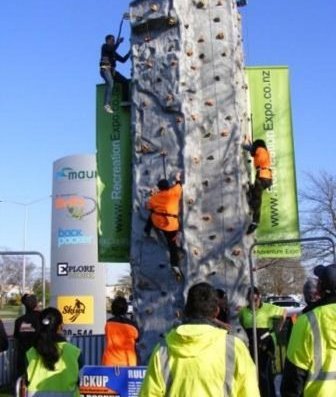 ROCKU_rock_wall_Christchurch_2.jpg